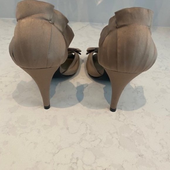 Alfred Sung Satin Heels - Picture 3 of 6